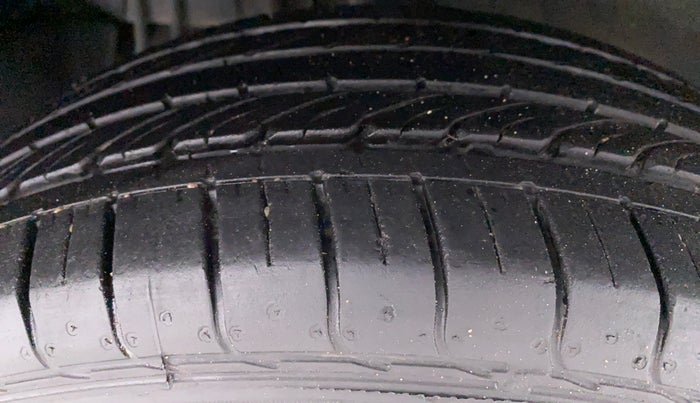 2021 Tata NEXON XZ 1.2, Petrol, Manual, 10,982 km, Right Rear Tyre Tread