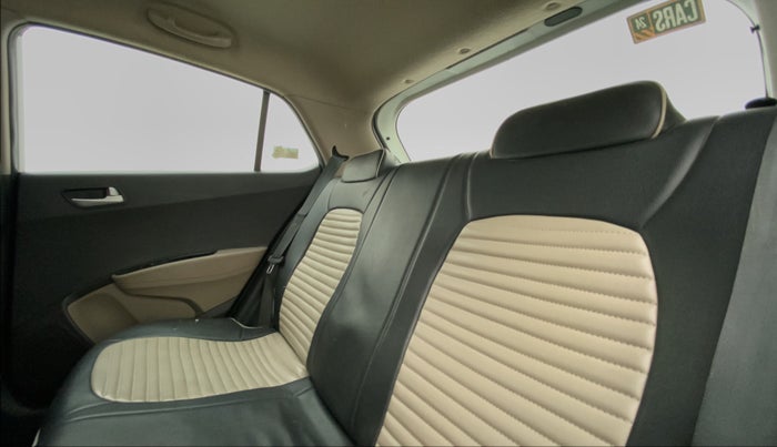 2014 Hyundai Grand i10 SPORTZ 1.2 KAPPA VTVT, Petrol, Manual, 73,019 km, Right Side Rear Door Cabin