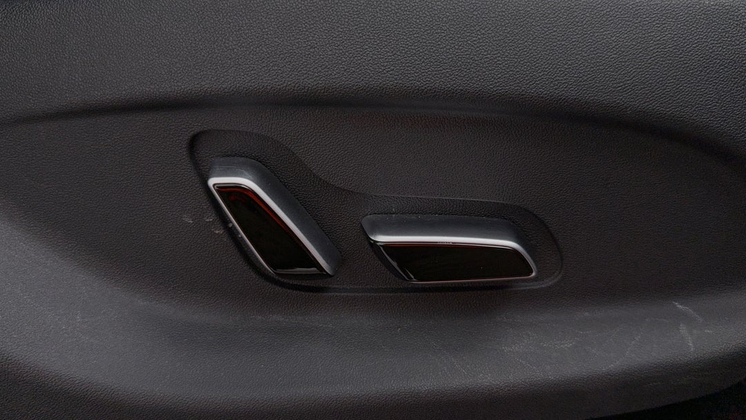 2023 Byd Atto 3 Extended Range, Automatic, 19391 km, Drivers Side Adjustment Panel