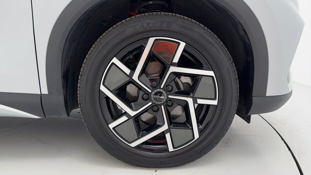 2023 Byd Atto 3 Extended Range, Automatic, 19391 km, Right Front Wheel