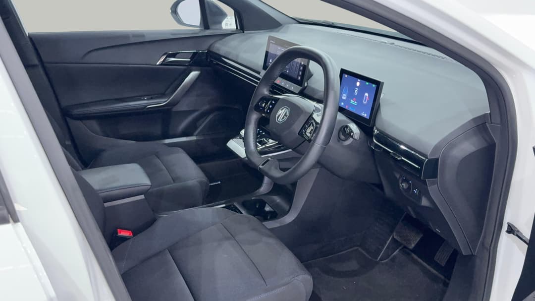 2024 MG Mg4 Excite 51, Automatic, 21481 km, Right Side Front Door Cabin View