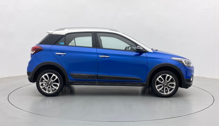 2018 Hyundai i20 Active 1.2 SX DUAL TONE, Petrol, Manual, 41,970 km, Right Side View