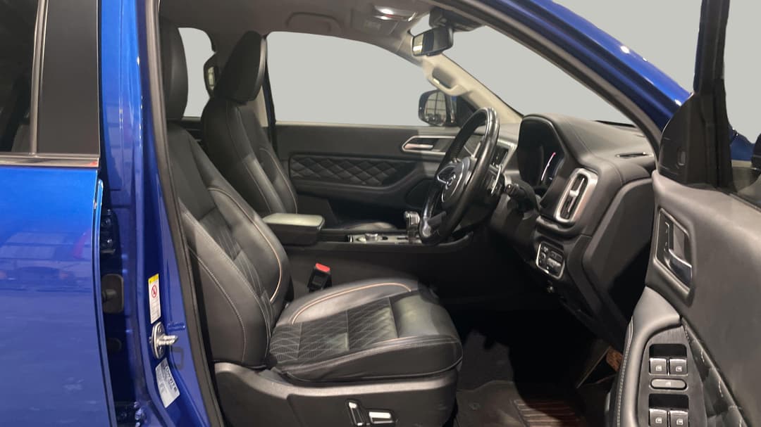 2021 GWM Ute Cannon-X (4x4), Automatic, 81156 km, Right Side Front Door Cabin View