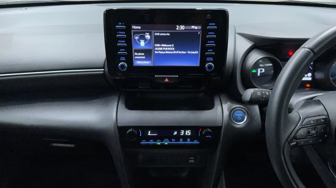 2023 Toyota Yaris Cross Gx Hybrid, Automatic, 43951 km, Center Console