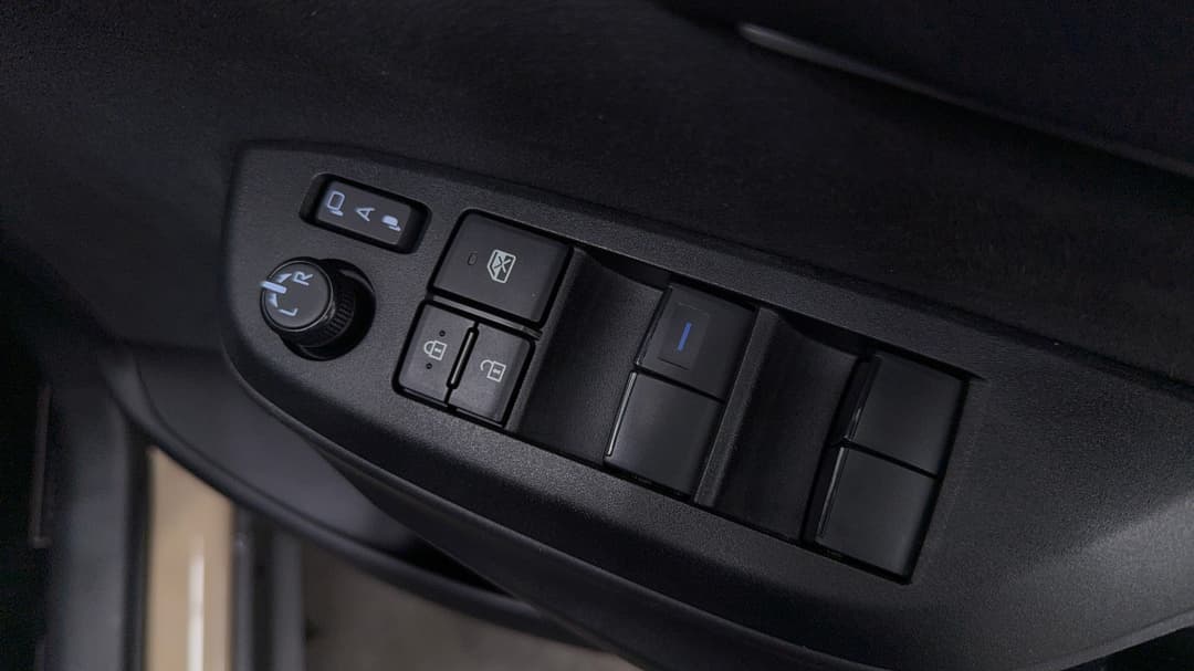 2023 Toyota Yaris Cross Gx Hybrid, Automatic, 43951 km, Drivers Side Door Panel Controls