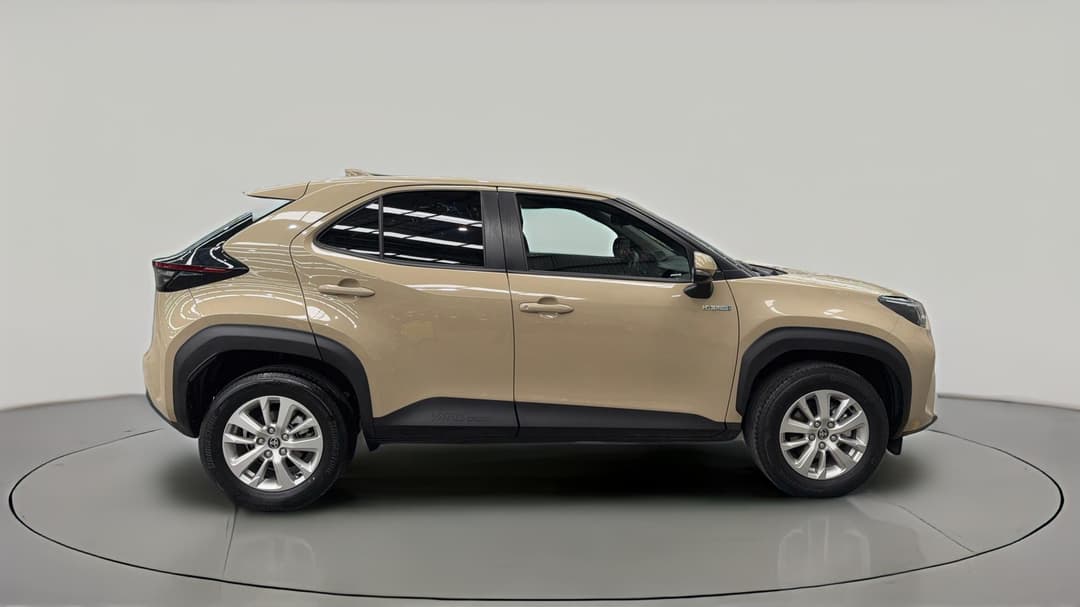 2023 Toyota Yaris Cross Gx Hybrid, Automatic, 43951 km, Right Side View