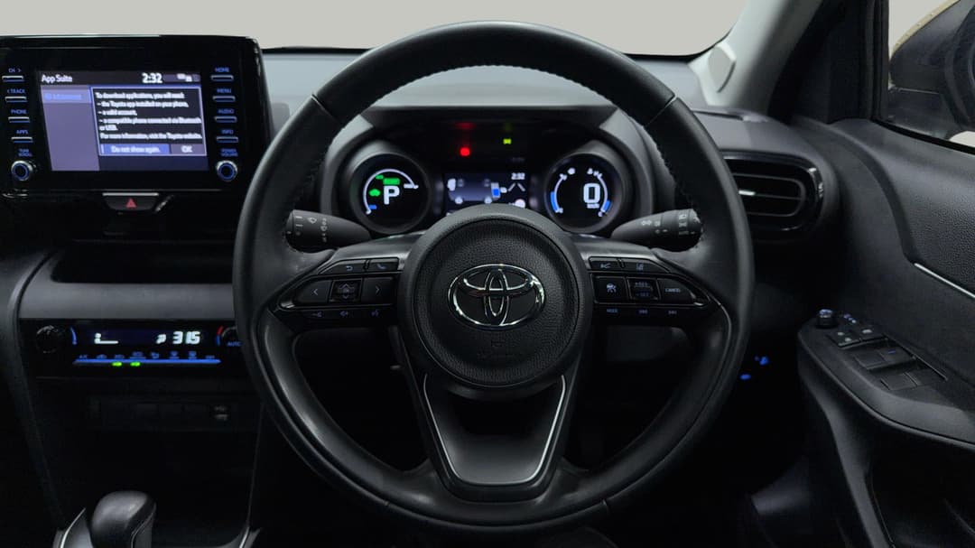 2023 Toyota Yaris Cross Gx Hybrid, Automatic, 43951 km, Steering Wheel Close-up