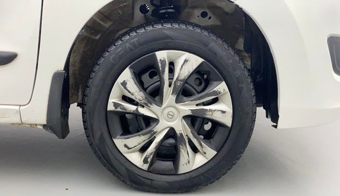 2017 Maruti Wagon R 1.0 VXI, CNG, Manual, 73,084 km, Right Front Wheel