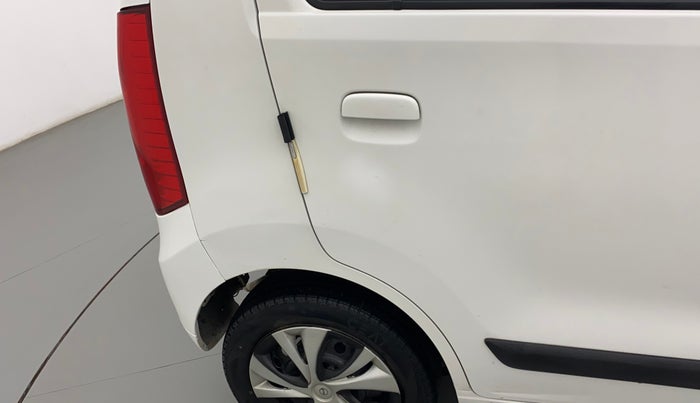 2017 Maruti Wagon R 1.0 VXI, CNG, Manual, 73,084 km, Right quarter panel - Minor scratches