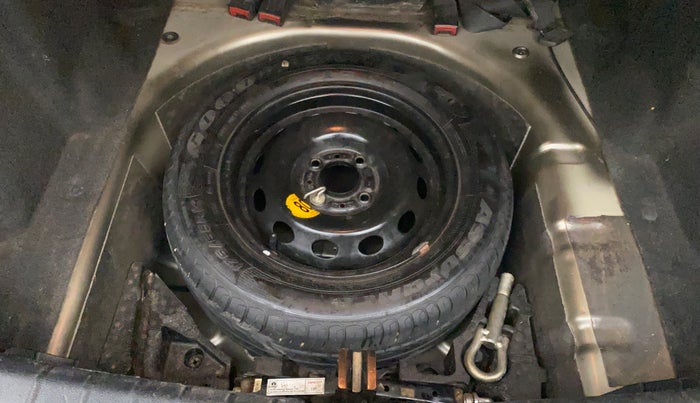 2018 Tata TIGOR XZ PLUS PETROL, Petrol, Manual, 66,709 km, Dicky (Boot door) - Tool missing