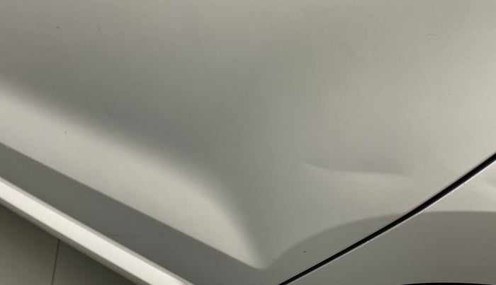 2016 Volkswagen Ameo HIGHLINE 1.2, Petrol, Manual, 55,350 km, Rear left door - Slightly dented