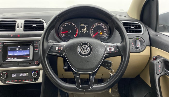 2016 Volkswagen Ameo HIGHLINE 1.2, Petrol, Manual, 55,350 km, Steering Wheel Close Up