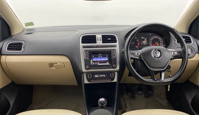 2016 Volkswagen Ameo HIGHLINE 1.2, Petrol, Manual, 55,350 km, Dashboard