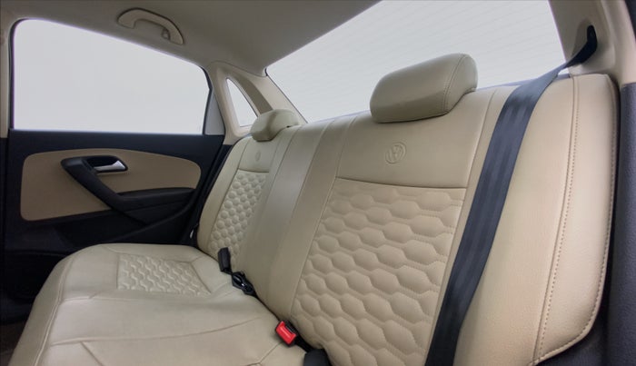 2016 Volkswagen Ameo HIGHLINE 1.2, Petrol, Manual, 55,350 km, Right Side Rear Door Cabin