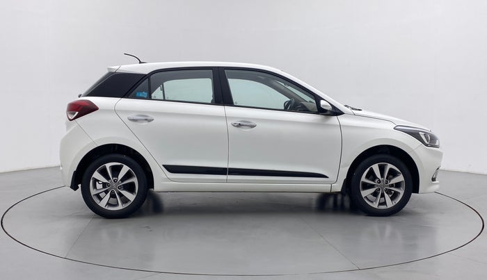 2017 Hyundai Elite i20 ASTA 1.2 (O), Petrol, Manual, 17,988 km, Right Side View