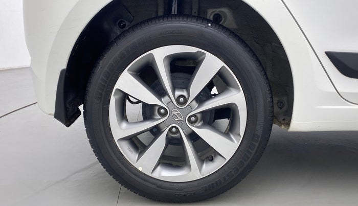 2017 Hyundai Elite i20 ASTA 1.2 (O), Petrol, Manual, 17,988 km, Right Rear Wheel
