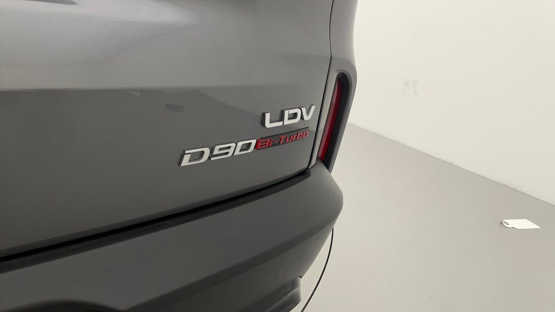 Badge (Boot Right Side)