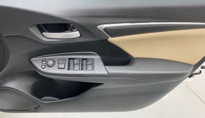 2017 Honda Jazz 1.2L I-VTEC V AT, Petrol, Automatic, 68,331 km, Driver Side Door Panels Control