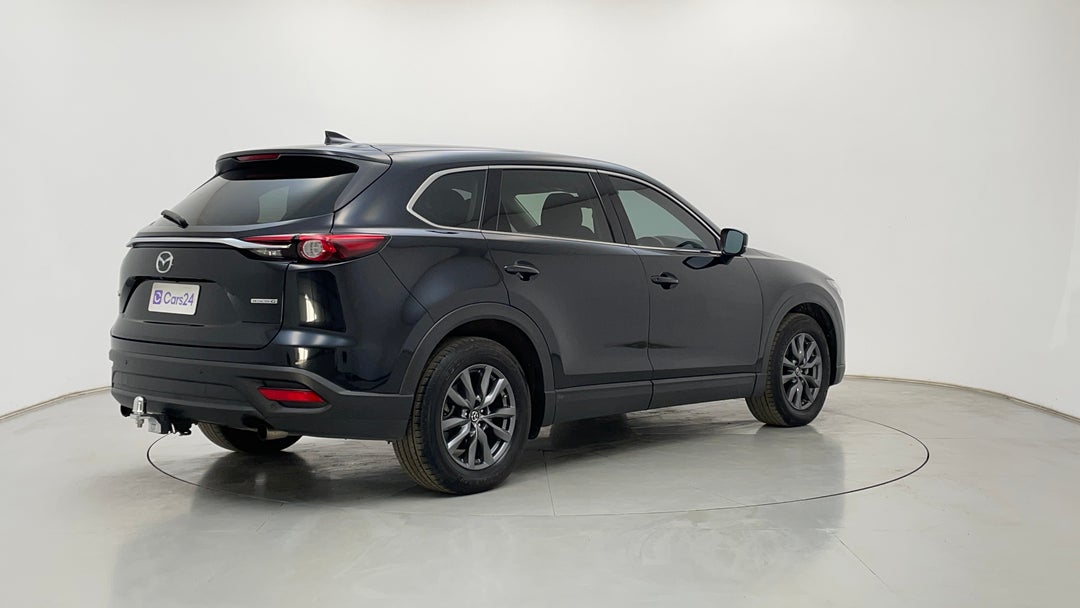 Right Back Diagonal (45- Degree) View