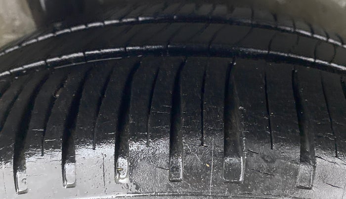 2014 Honda Brio 1.2 S MT I VTEC, Petrol, Manual, 77,693 km, Right Rear Tyre Tread