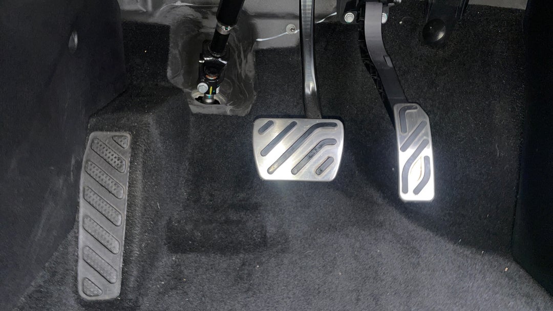 2022 MG HS Excite, Automatic, 23939 km, Pedals and Footmat