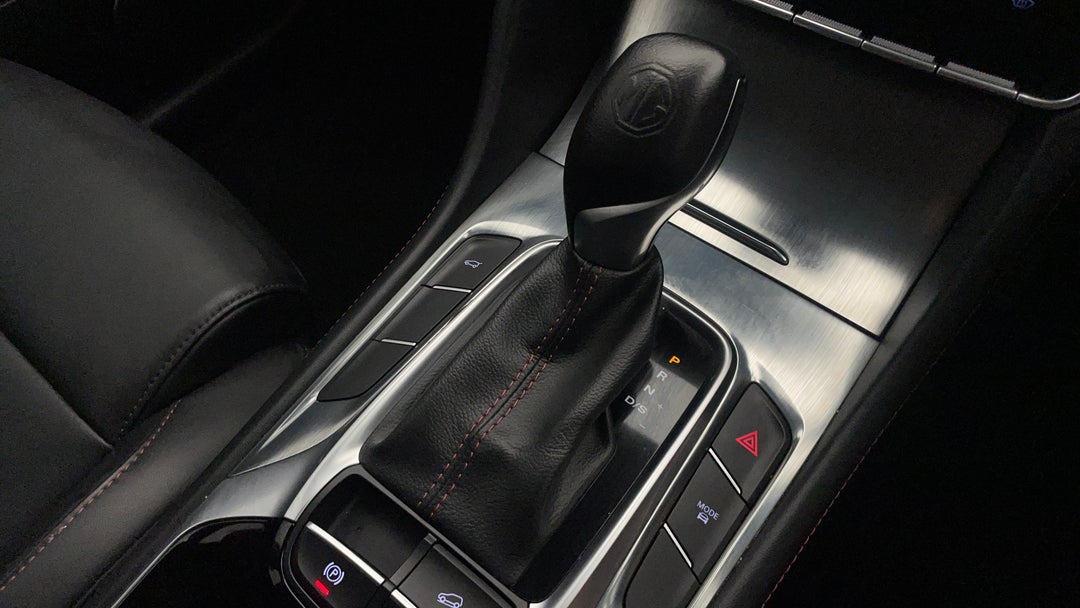 2022 MG HS Excite, Automatic, 23939 km, Gear Lever 