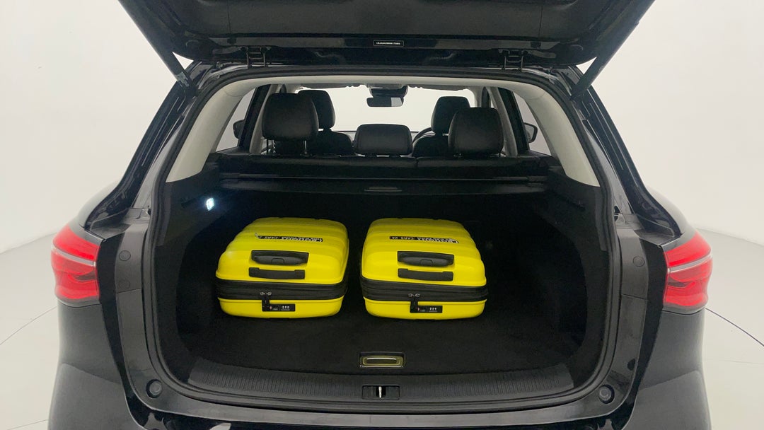 2022 MG HS Excite, Automatic, 23939 km, Boot Inside View with Luggage