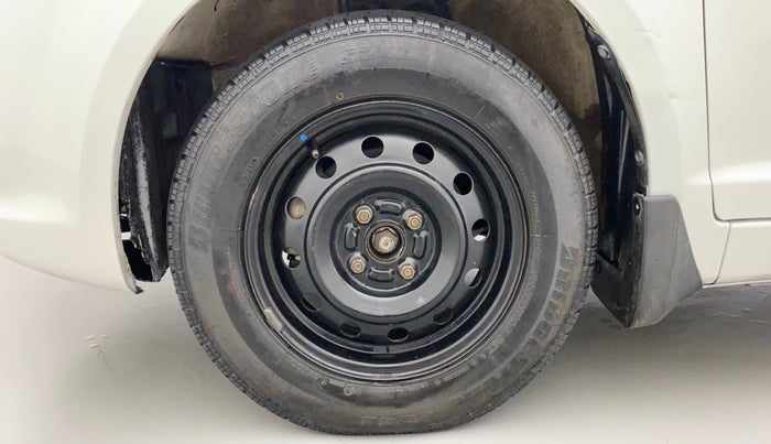 2011 Maruti Swift VXI, Petrol, Manual, 46,265 km, Left Front Wheel