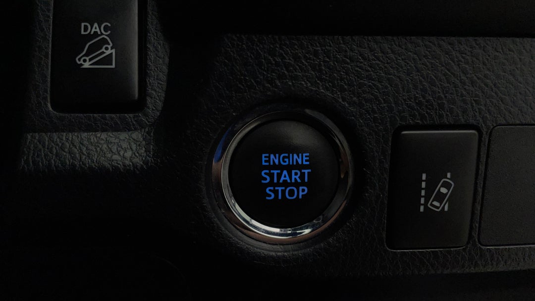 2017 Toyota RAV4 Cruiser (4x4), Automatic, 74102 km, Keyless / Button Start