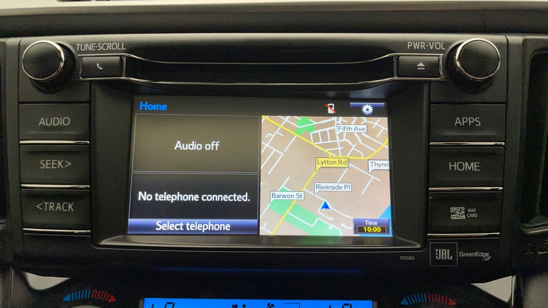 2017 Toyota RAV4 Cruiser (4x4), Automatic, 74102 km, Infotainment System