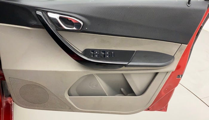2017 Tata Tiago XZ PETROL, Petrol, Manual, 78,050 km, Driver Side Door Panels Control