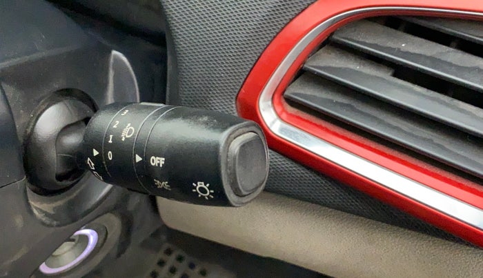 2017 Tata Tiago XZ PETROL, Petrol, Manual, 78,050 km, Combination switch - Indicator switch not functional