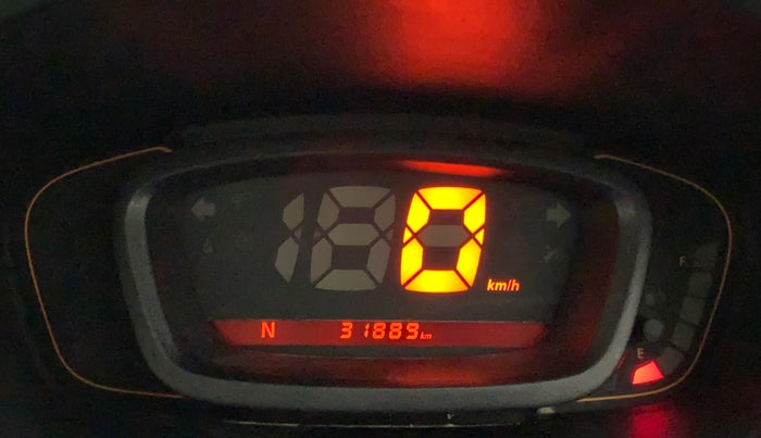 2017 Renault Kwid RXT 1.0 AMT (O), Petrol, Automatic, 31,889 km, Odometer Image