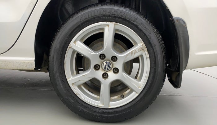 2014 Volkswagen Vento HIGHLINE PETROL, Petrol, Manual, 83,510 km, Left Rear Wheel