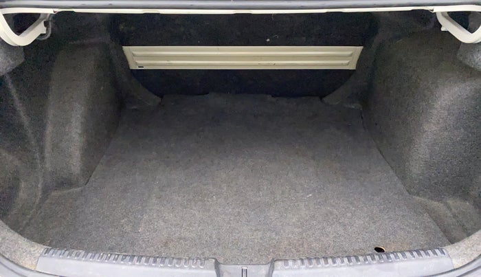 2014 Volkswagen Vento HIGHLINE PETROL, Petrol, Manual, 83,510 km, Boot Inside