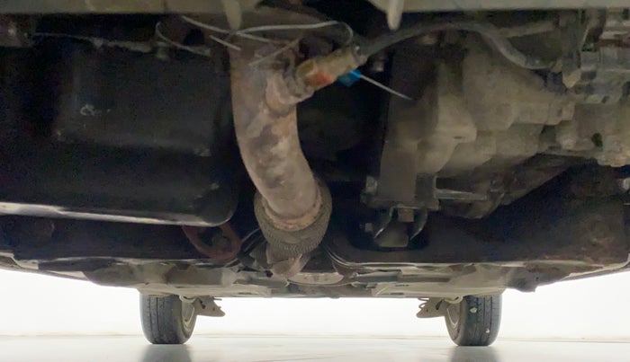2014 Volkswagen Vento HIGHLINE PETROL, Petrol, Manual, 83,510 km, Front Underbody