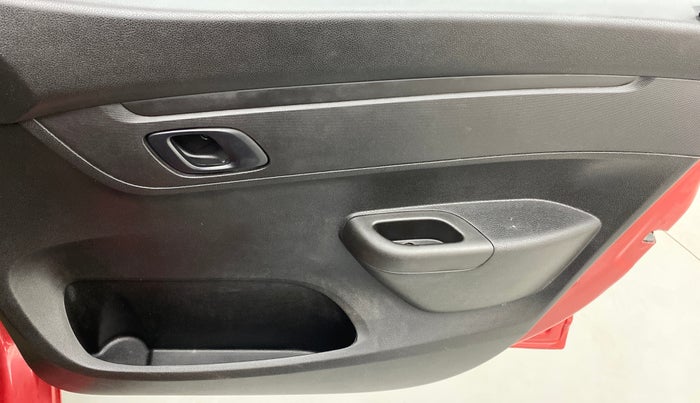2018 Renault Kwid RXL, Petrol, Manual, 9,696 km, Driver Side Door Panels Control