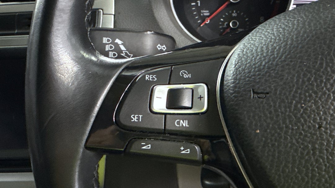 2016 Volkswagen Polo 81 Tsi Comfortline, Automatic, 68611 km, Cruise Control