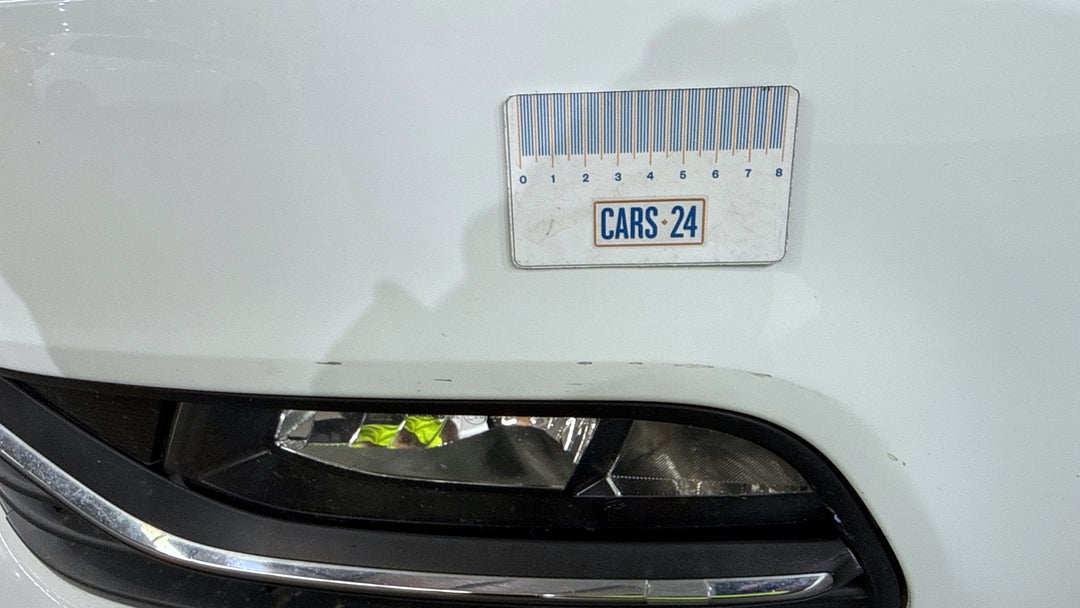 2016 Volkswagen Polo 81 Tsi Comfortline, Automatic, 68611 km, Bumper Front Scratch