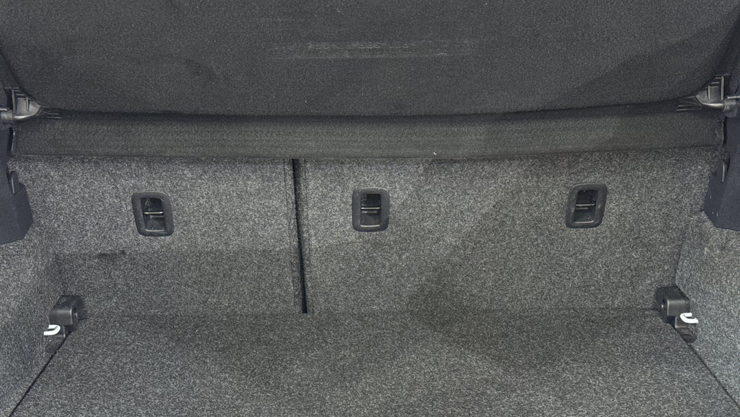 2016 Volkswagen Polo 81 Tsi Comfortline, Automatic, 68611 km, Child Seat Anchor Points