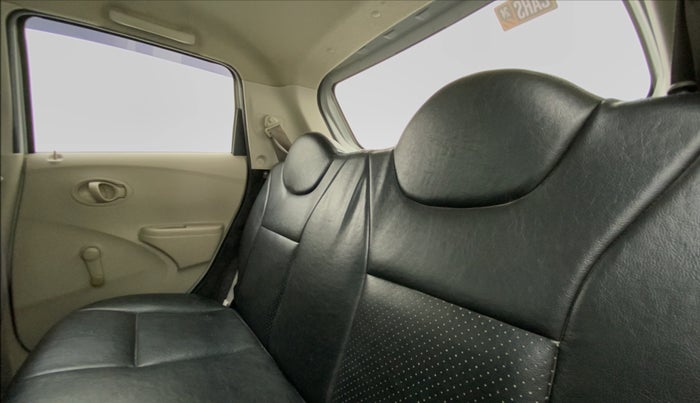 2014 Datsun Go T, Petrol, Manual, 61,002 km, Right Side Rear Door Cabin