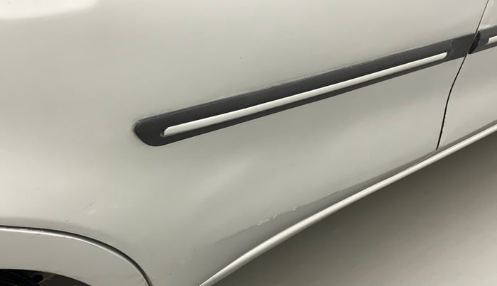 2014 Datsun Go T, Petrol, Manual, 61,002 km, Right rear door - Minor scratches