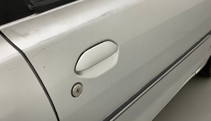 2014 Datsun Go T, Petrol, Manual, 61,002 km, Driver-side door - Minor scratches