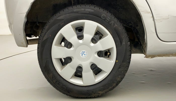 2014 Datsun Go T, Petrol, Manual, 61,002 km, Right Rear Wheel