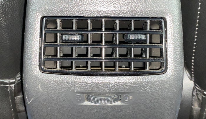 2017 Hyundai Elite i20 ASTA 1.2, Petrol, Manual, 45,159 km, Rear AC Vents