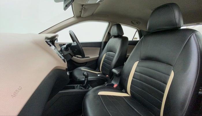 2017 Hyundai Elite i20 ASTA 1.2, Petrol, Manual, 45,159 km, Right Side Front Door Cabin