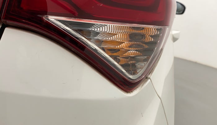2017 Hyundai Elite i20 ASTA 1.2, Petrol, Manual, 45,159 km, Right tail light - Minor damage