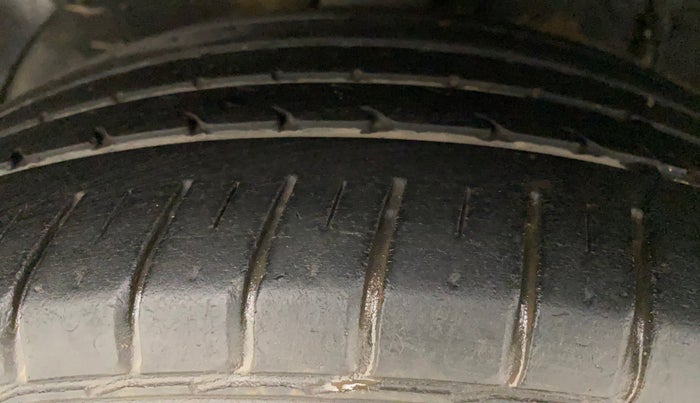 2017 Hyundai Elite i20 ASTA 1.2, Petrol, Manual, 45,159 km, Right Rear Tyre Tread
