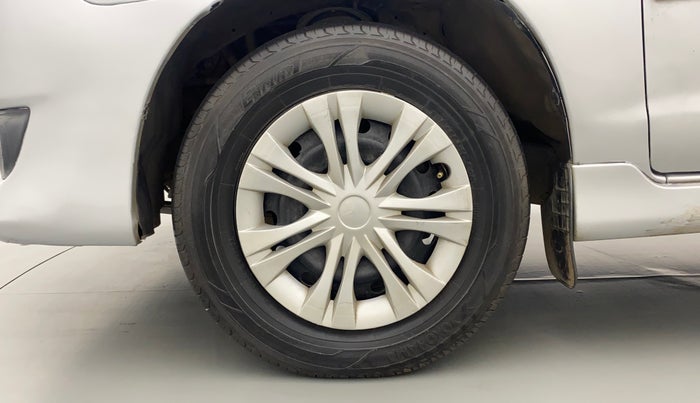 2012 Toyota Innova 2.5 GX 8 STR, Diesel, Manual, 1,18,307 km, Left Front Wheel
