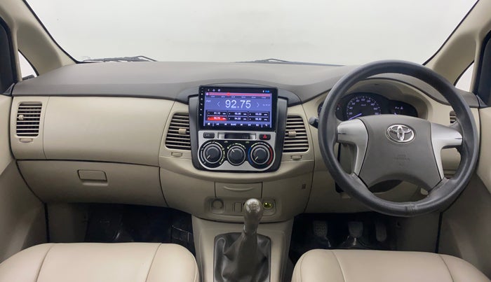 2012 Toyota Innova 2.5 GX 8 STR, Diesel, Manual, 1,18,307 km, Dashboard
